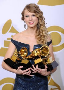 See how much money Taylor Swift made to become world's highest paid celeb 1 Taylor Swift