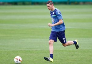 julian-draxler-in-training