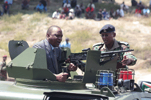 Photos: Uhuru unveils 525 police vehicles 2 Uhuru 2